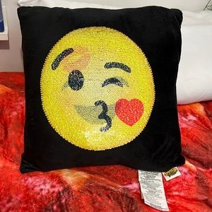 Changeable Emoji Sequence Pillow